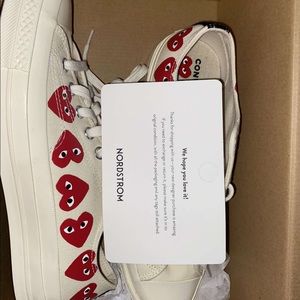 COMME DES GARÇONS PLAY